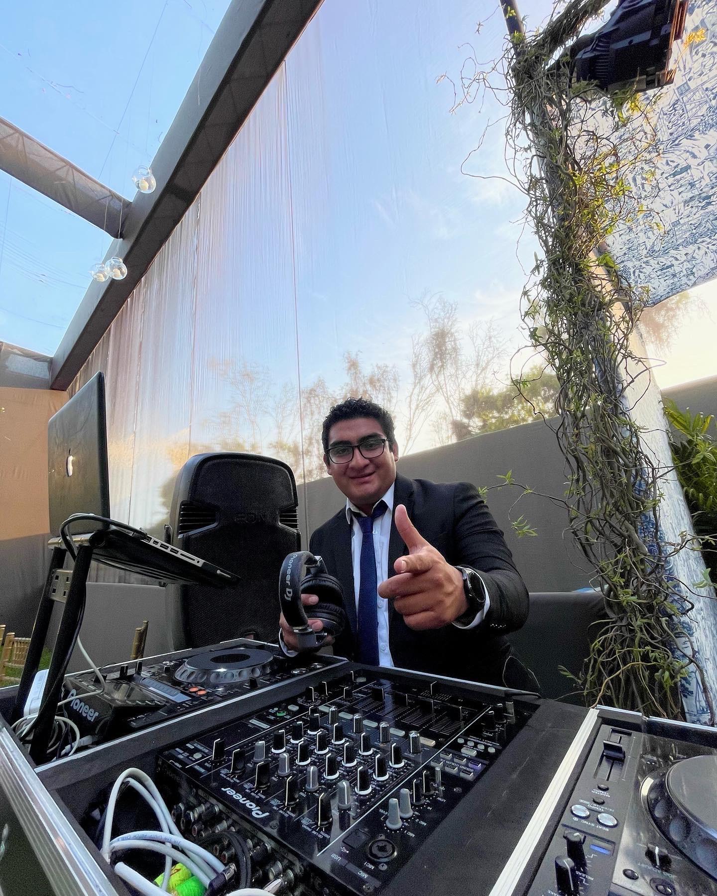 Dj Luis Mora